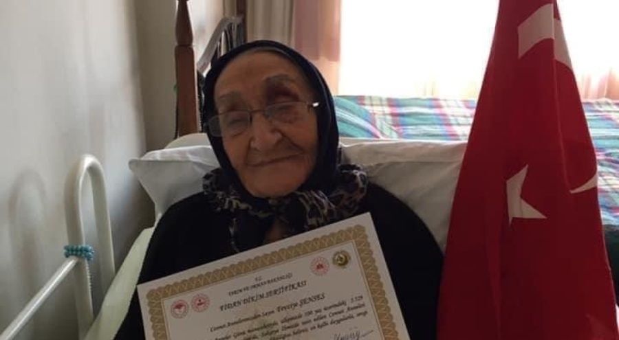 İnegöllü asırlık çınar Fevziye Şenses 106 yaşında hayatını kaybetti