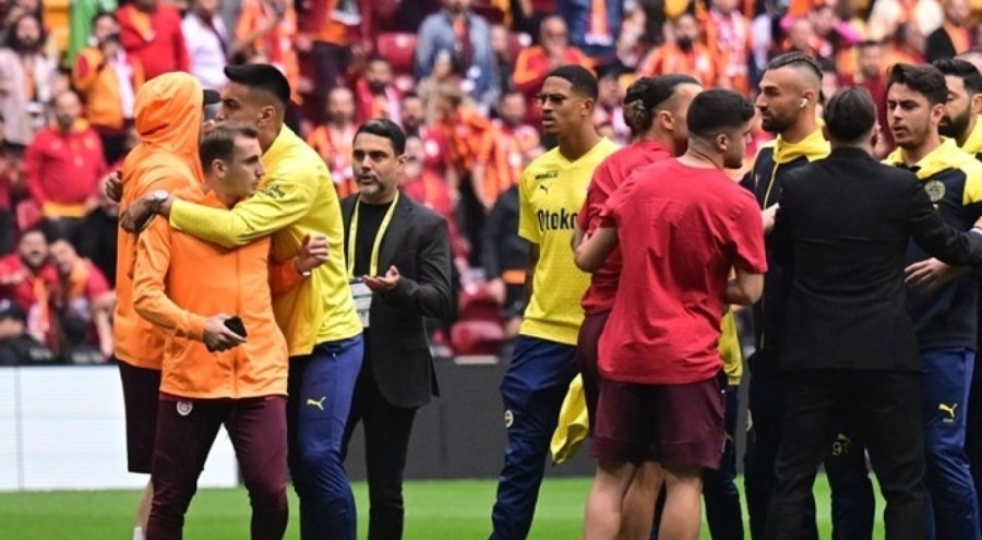 Galatasaraylı Kerem Aktürkoğlu'ndan derbi açıklaması: Galatasaray Kaptanı onların seviyesine inmez