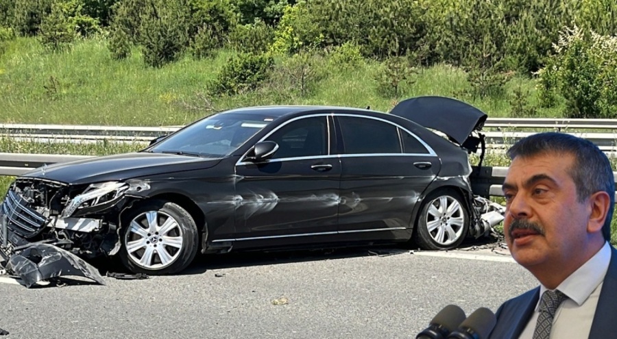Milli Eğitim Bakanı'nın makam aracı TEM'de kaza yaptı