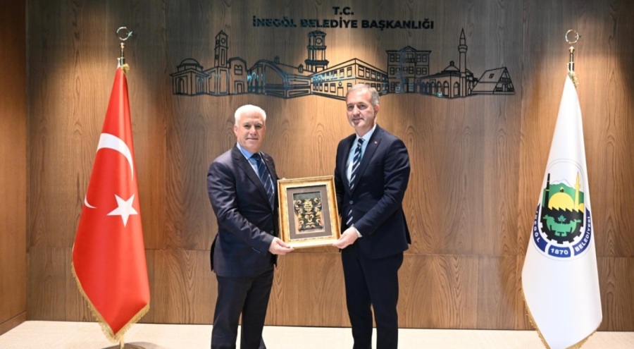 Büyükşehir Belediye Başkanı Bozbey, İnegöl Belediye Başkanı Taban'ı ziyaret etti