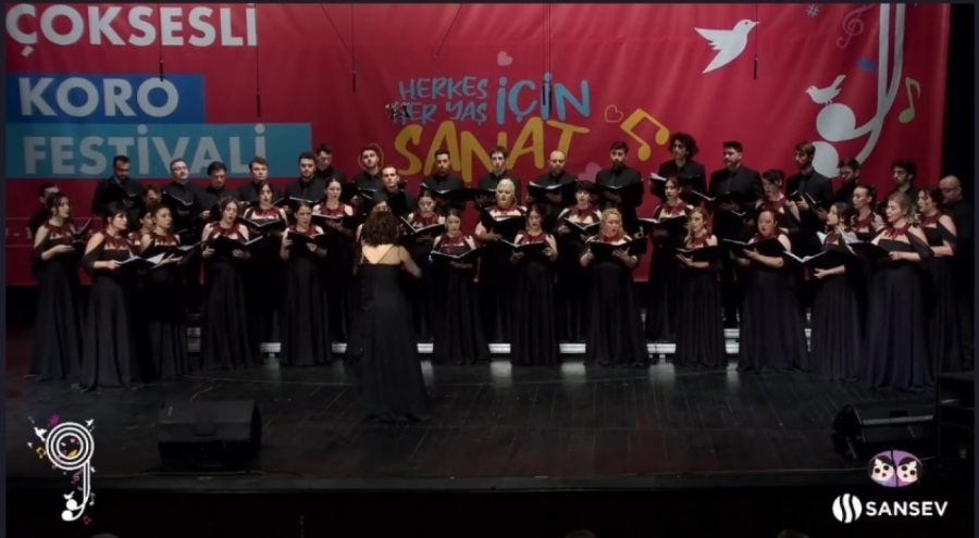 Nilüfer Çoksesli Koro,  iki ödül aldı