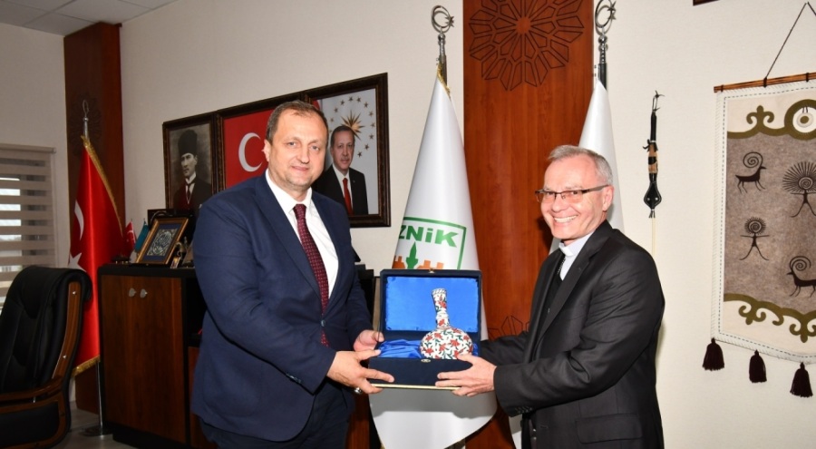 Papa ziyaretiyle ilgili Bursa İznik'te görüşme yapıldı