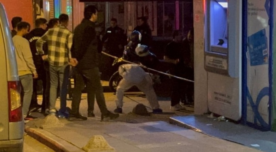 Üsküdar'da kafede silahlı saldırı! Ölü ve yaralılar var