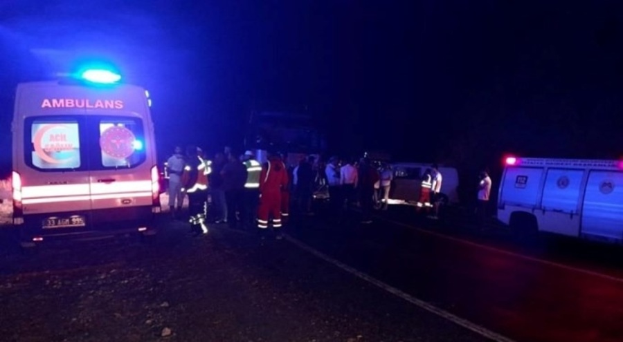 Kız isteme dönüşü feci kaza! Çok sayıda yaralı