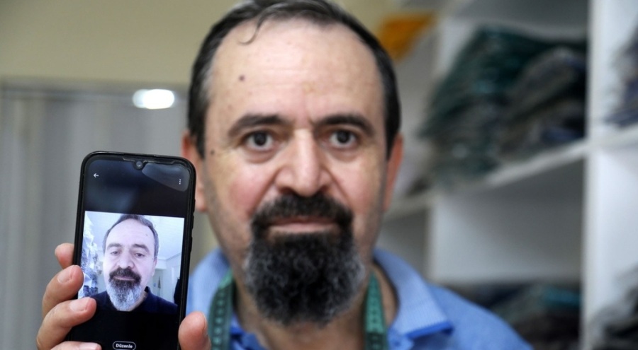 Kanser tedavisi gördü, beyaz olan saçı ve sakalı siyah uzadı