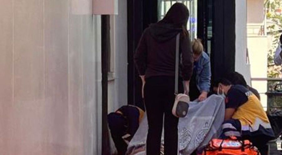 Tekirdağ'da bir kadın otel girişinde doğum yaptı