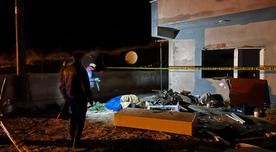 Mutfak tüpü bomba gibi patladı