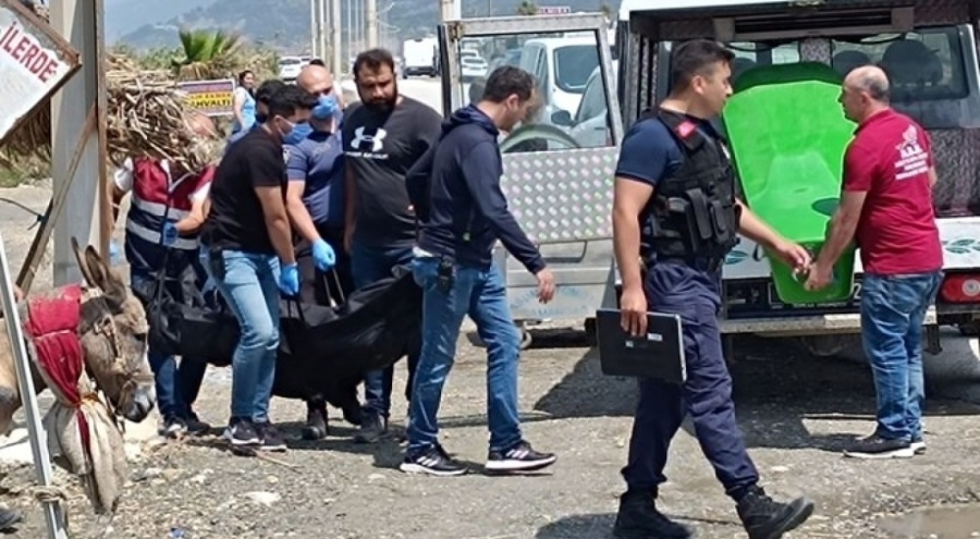 Hatay'da kumsalda kadın cesedi bulundu