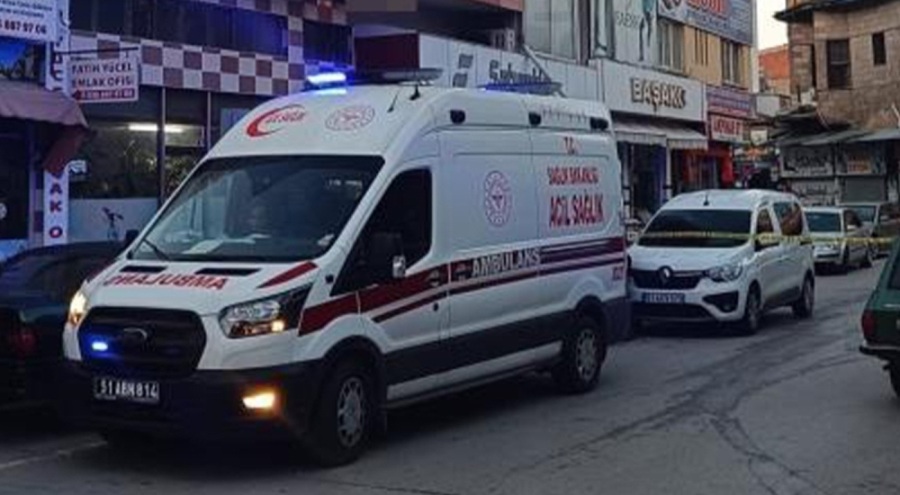 Otelin penceresinden düşen genç kadın hayatını kaybetti