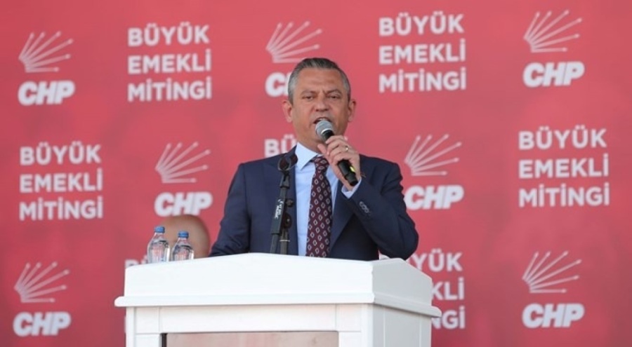 CHP'den emekli mitingi! Özgür Özel:  "Emeklinin bayram ikramiyesi, asgari ücret seviyesine çıkarılmalıdır"