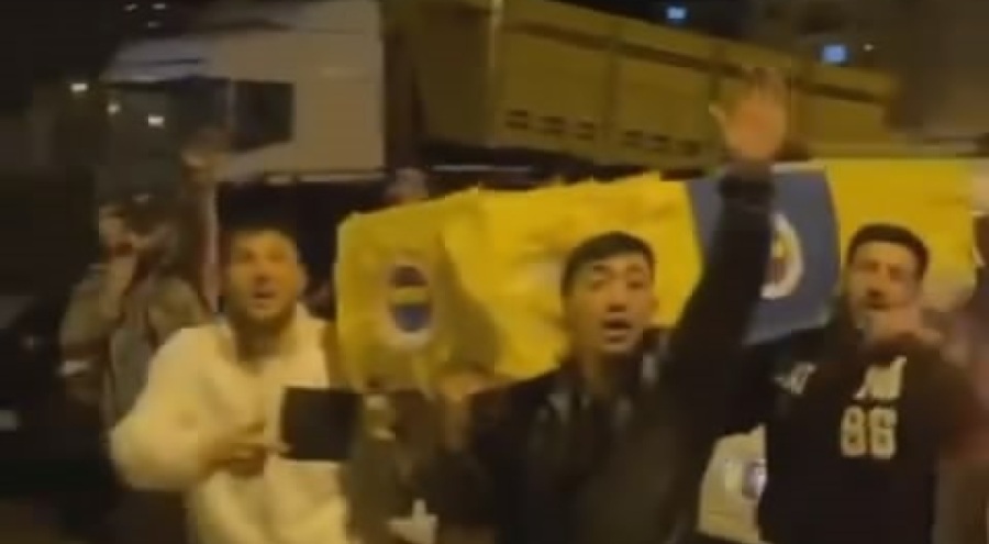 Bursa'da Galatasaray taraftarlarından Fenerbahçe tabutu