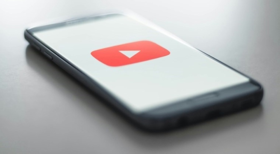 YouTube'a yeni özellik geliyor: Islık çal, mırıldan...