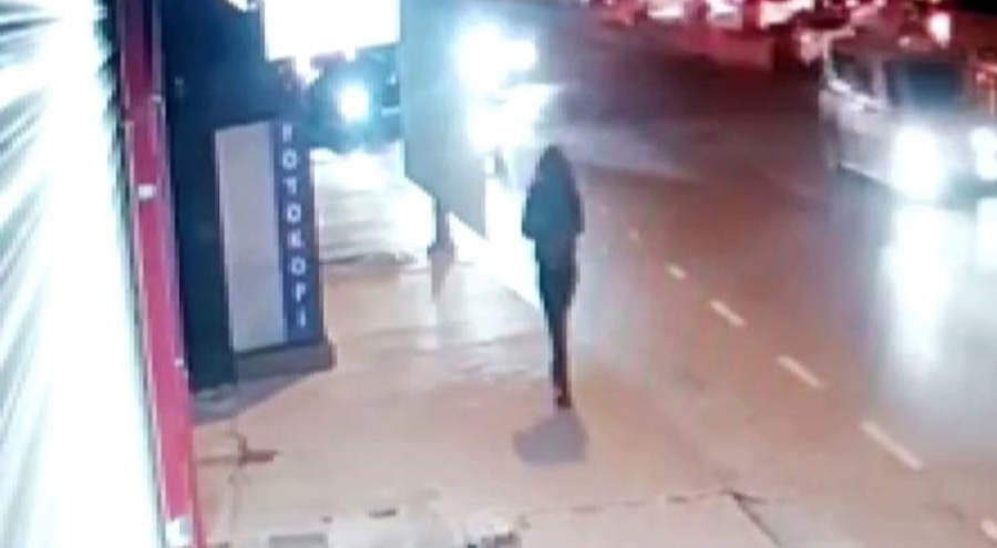 Tanımadığı üniversiteli kıza taşla saldıran sanığa 1 yıl 6 ay hapis cezası