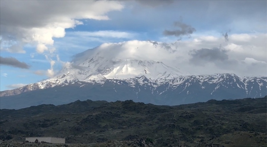 Ağrı Dağı'nda kar etkili oldu