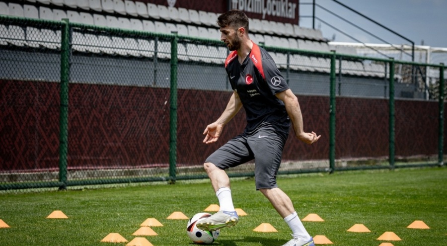 İsmail Yüksek, A Milli Futbol Takımı kampına katıldı