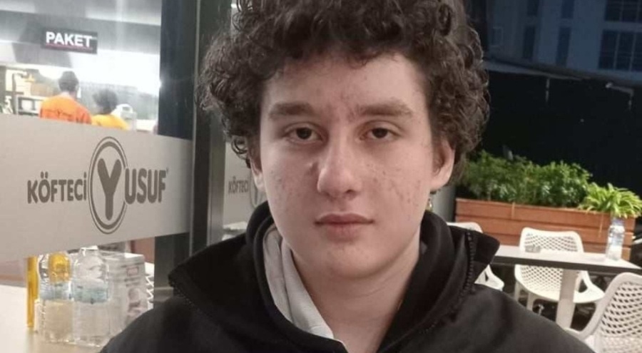 Okula gitmek için evden ayrılan liseli Nderim'den haber alınamıyor