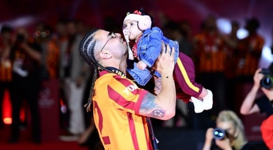 Milli futbolcu Abdülkerim Bardakcı'dan gelecek sezon hedefi!