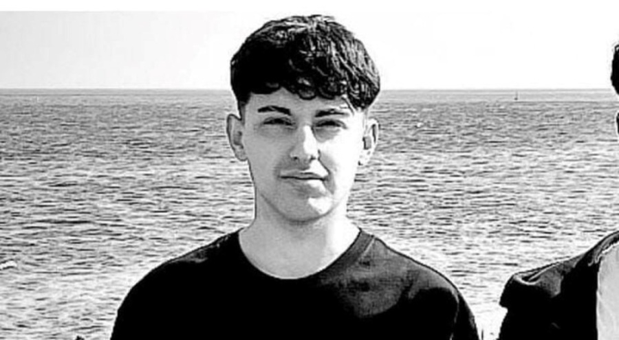 Oyun salonuna uzun namlulu silahla kurşun yağmuru! 18 yaşındaki Eyüp hayatını kaybetti