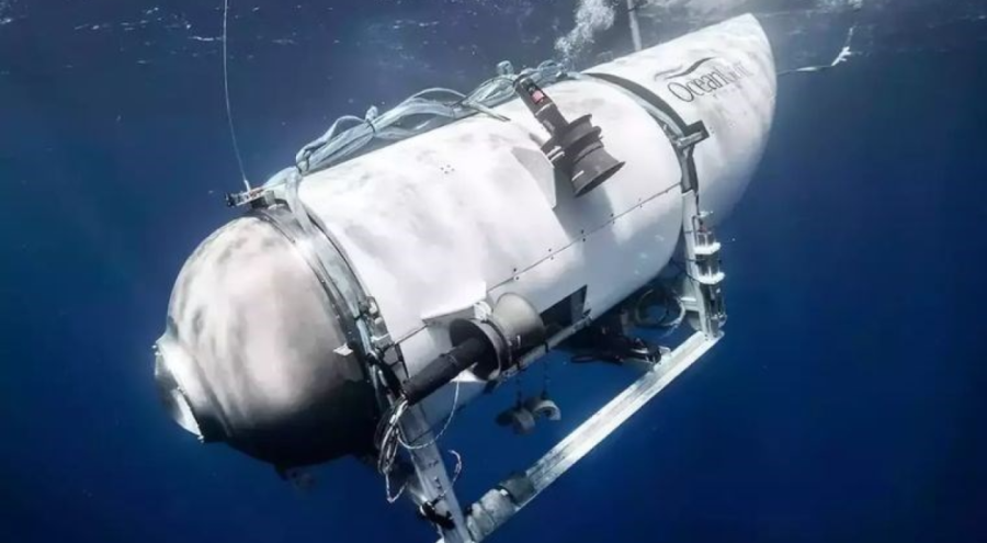 Ünlü milyarder duyurdu: Titanik'e denizaltı turları başlıyor