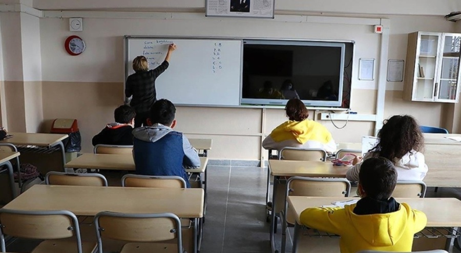 Kocaeli'de '4 okuldan 1'i riskli' iddialarına açıklama