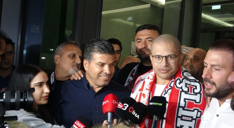 Antalya'da Alex de Souza'ya coşkulu karşılama