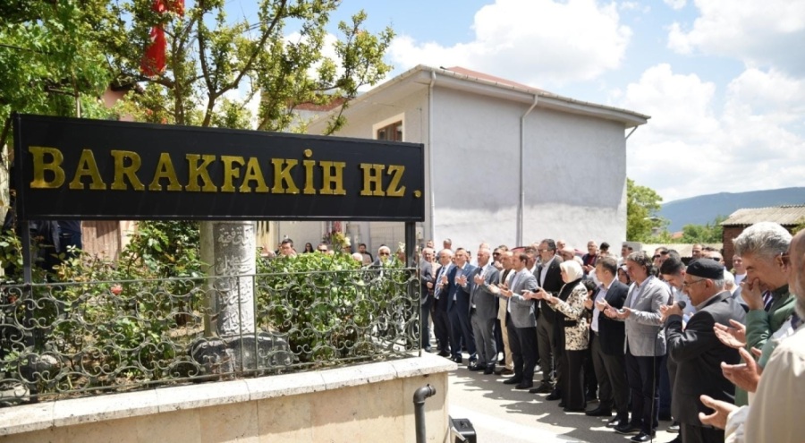 Bursa'da Barakfakih Hazretleri kabri başında anıldı