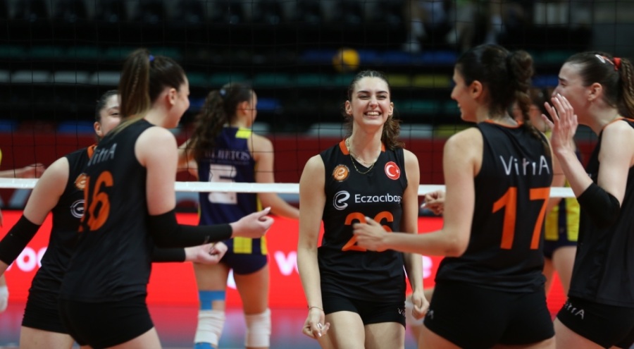 Eczacıbaşı Genç Kız Takımı Türkiye şampiyonu!