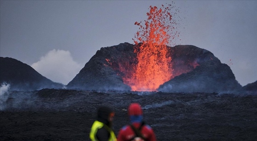 İzlanda'da 4. yanardağ patlaması