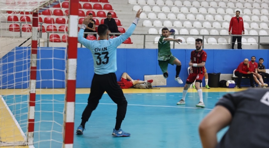 Nilüfer Belediyespor Erkek Hentbol Takımı, sezonu dördüncü tamamladı