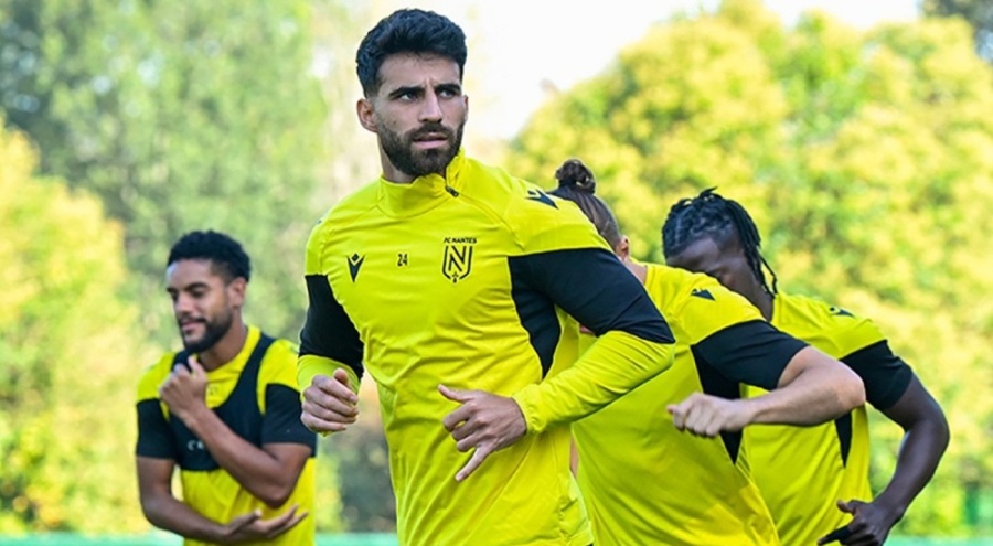 Trabzonspor'un stoper adayı takımına veda etti!