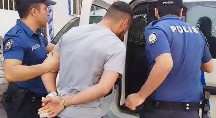 Parada sahtecilik suçundan 3 yıl 4 ay hapis cezası ile aranıyordu