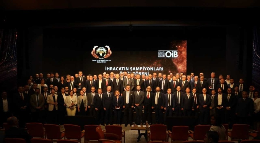 Otomotiv sektöründe "İhracatın Şampiyonları Ödülleri" dağıtıldı