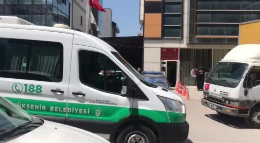 Bursa'da babaları tarafından öldürülen 3 çocuk yan yana defnedilecek