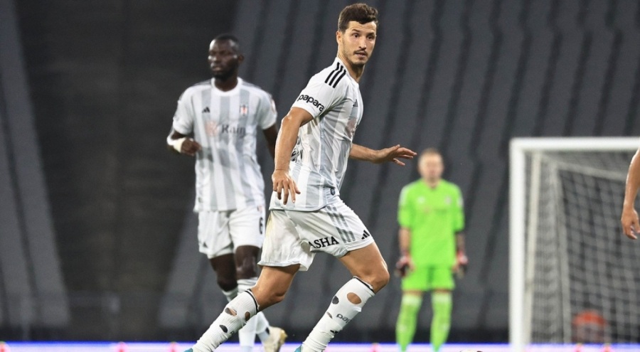 Beşiktaş'ta Salih Uçan gelişmesi!