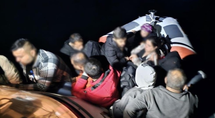 11 kaçak göçmen kurtarıldı
