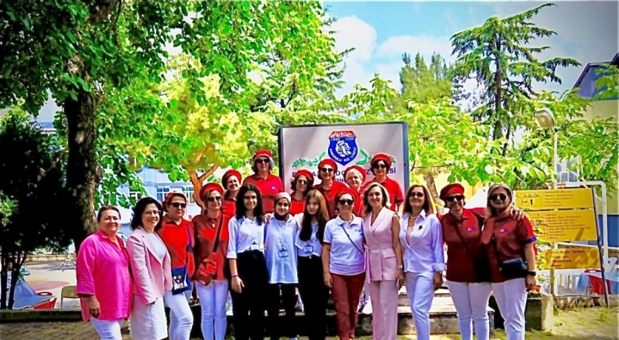 Bursa Kız Lisesi mezunları mantı gününde buluştu