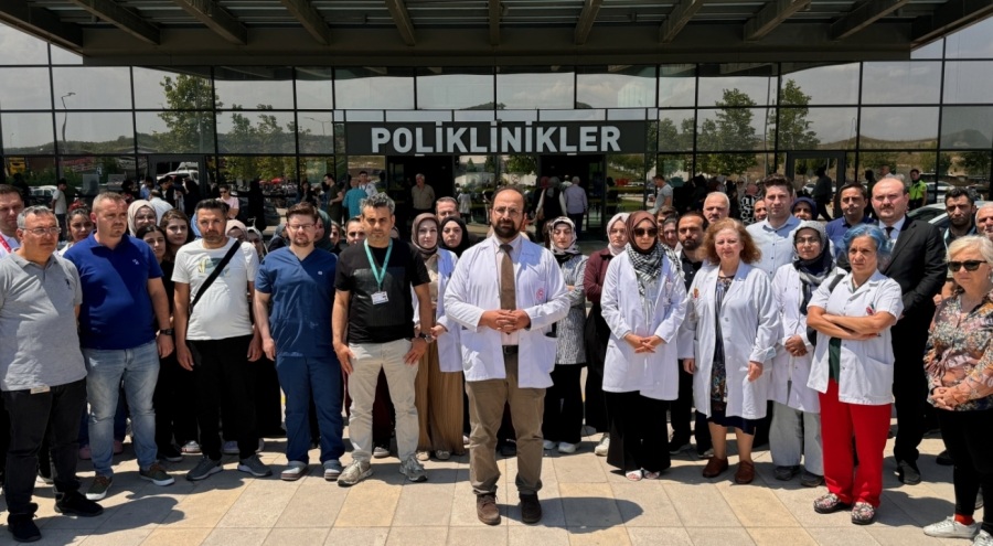 Bursa Şehir Hastanesi doktorlarından Filistin'e destek açıklaması