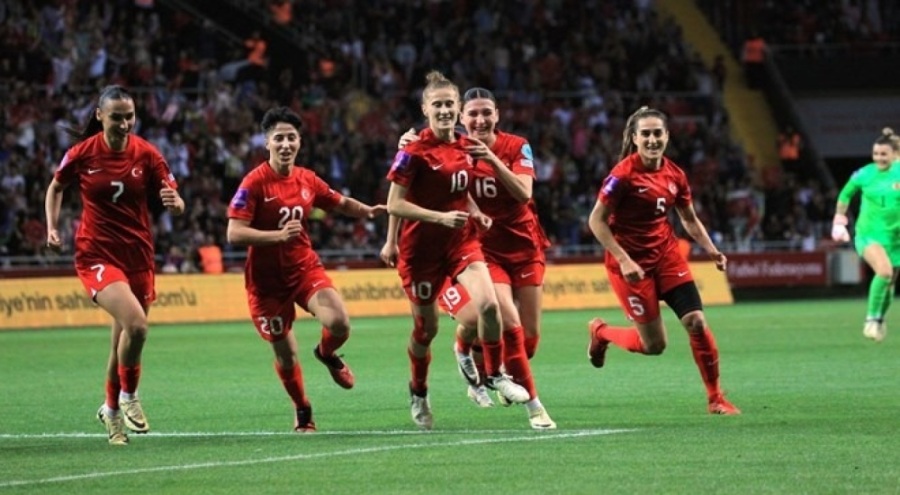 A Milli Kadın Futbol Takımı, Azerbaycan'ı yendi