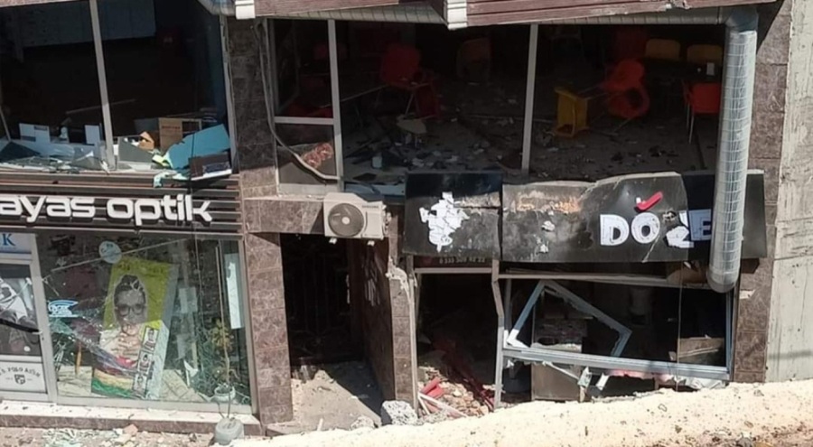 Hatay'da 2 katlı binada patlama