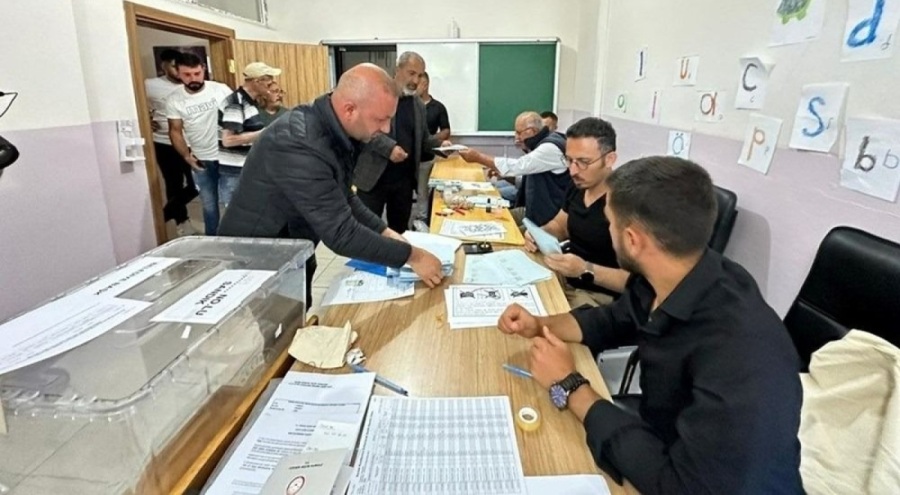 3 ilçe ve 4 beldede yeniden seçim: Oy verme işlemi tamamlandı