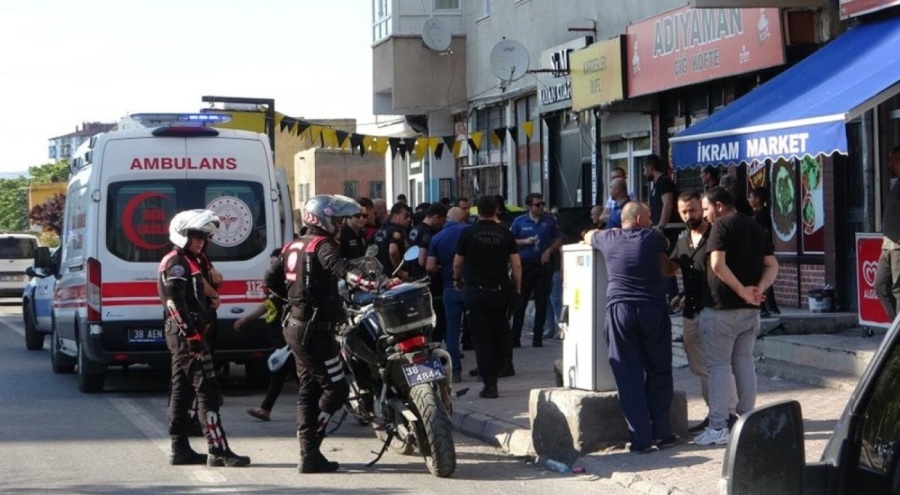 İki grup arasında çıkan kavga kanlı bitti