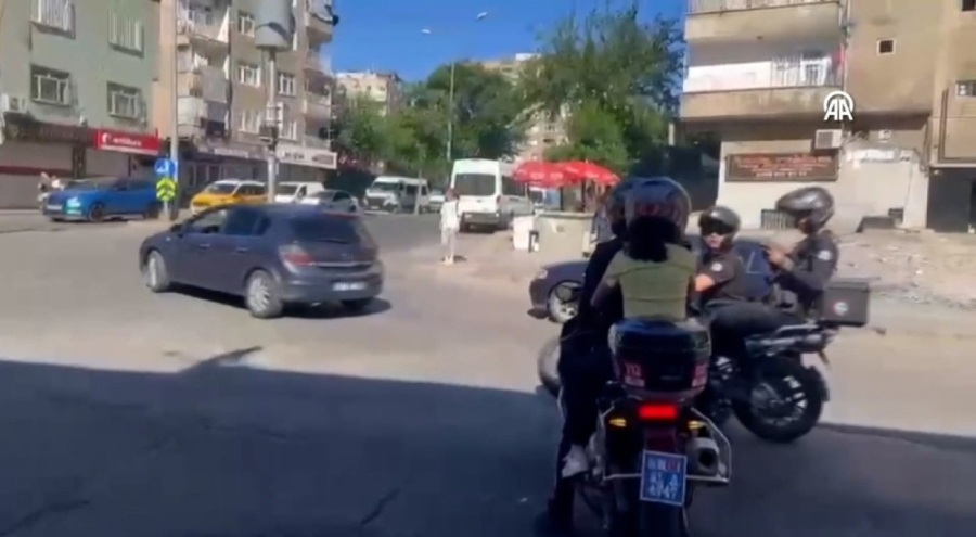 7 öğrenci motosikletli Yunus ekibi tarafından LGS sınavına yetiştirildi