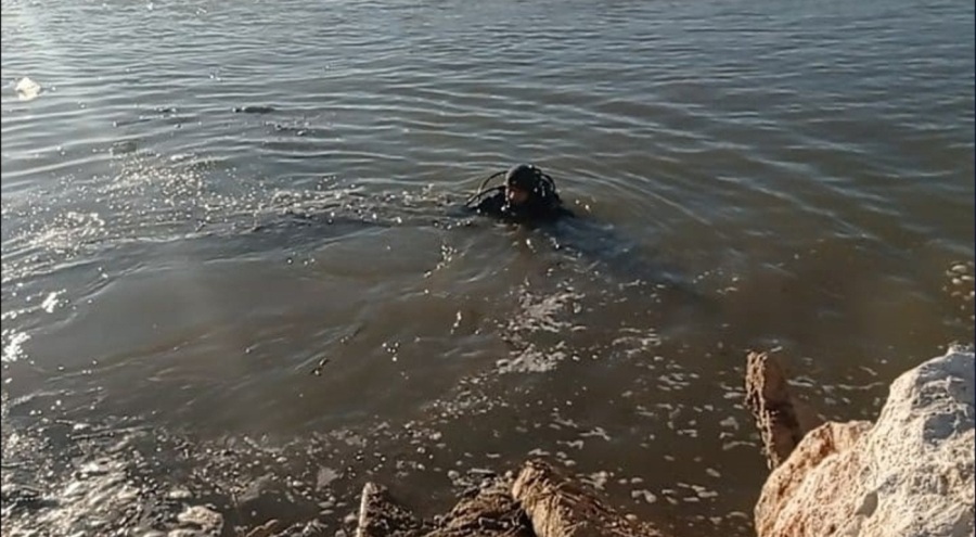 Suya düşen 2 çocuktan biri boğuldu