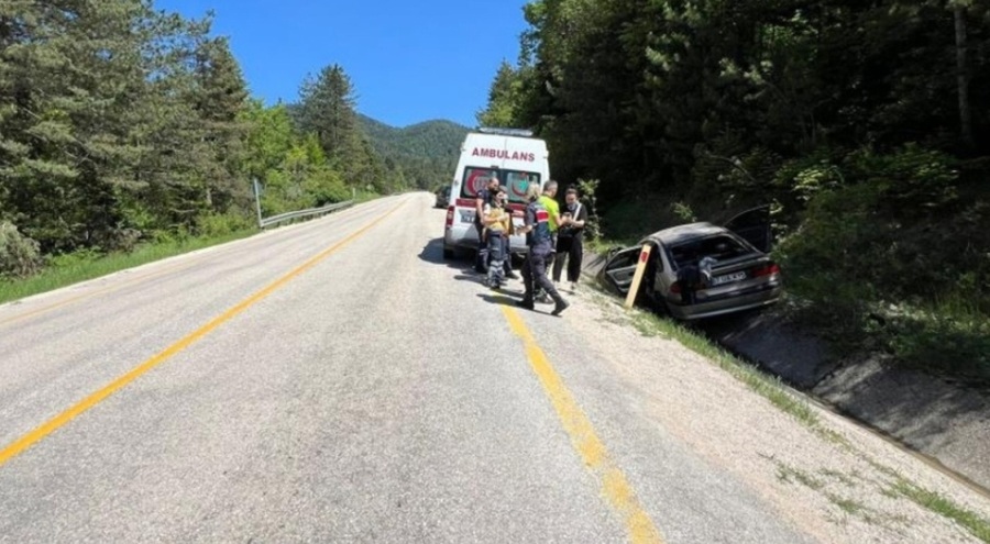 Karabük'te otomobil su kanalına düştü: 2 yaralı