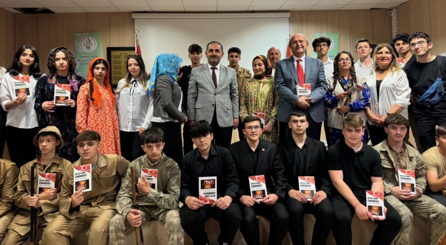 Bursa'da 'Bir Destandır Çanakkale' gösterisi sergilendi