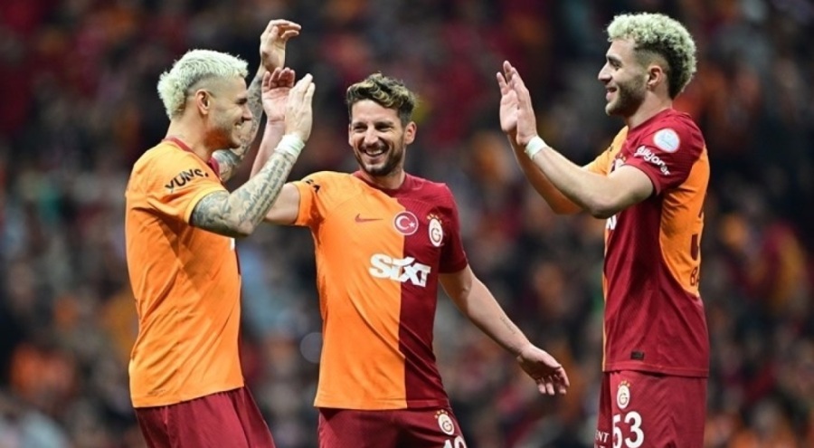 Mertens'ten Icardi açıklaması: 'Anlaşma yaptık'