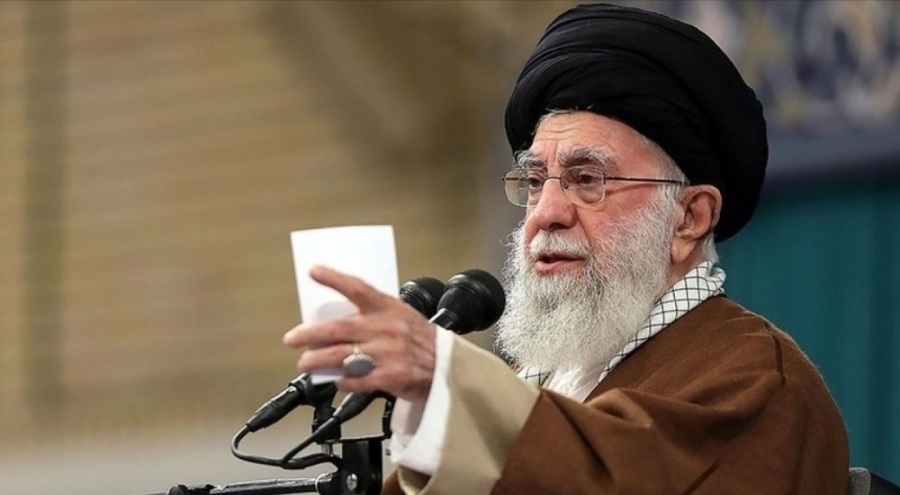 İran Dini Lideri Hamaney'den İsrail çıkışı: Yavaş yavaş eridiğine şahit oluyoruz