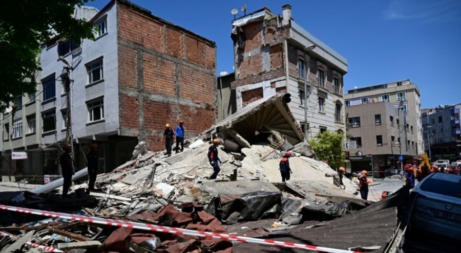 Küçükçekmece'de çöken binanın sahibi tutuklandı