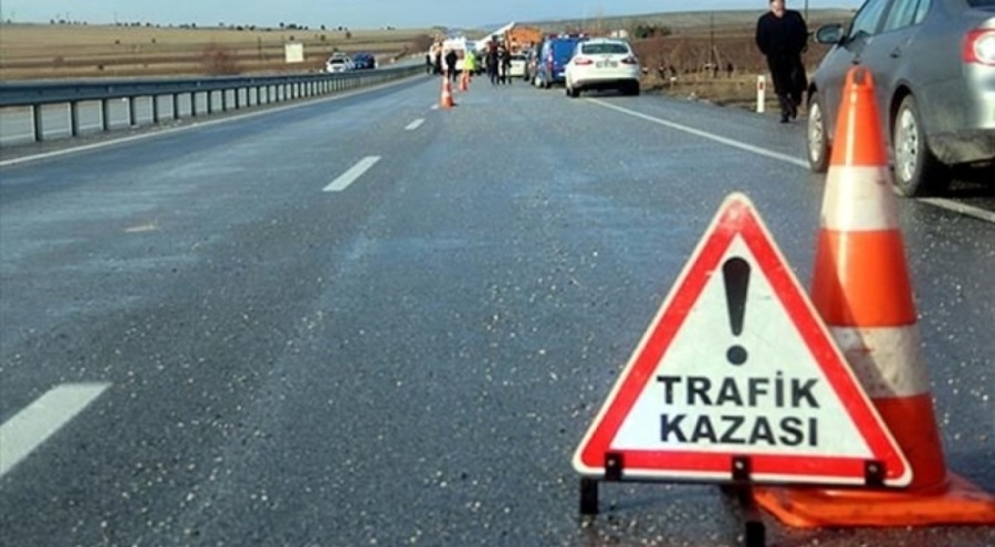 Hafriyat kamyonu, ticari taksi ile çarpıştı! Ölü ve yaralılar var