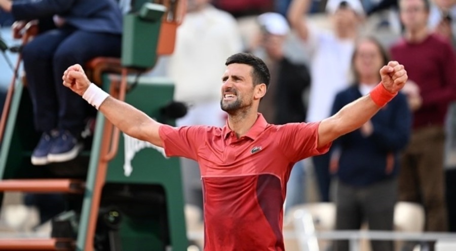 Novak Djokovic zorlanarak çeyrek finalde